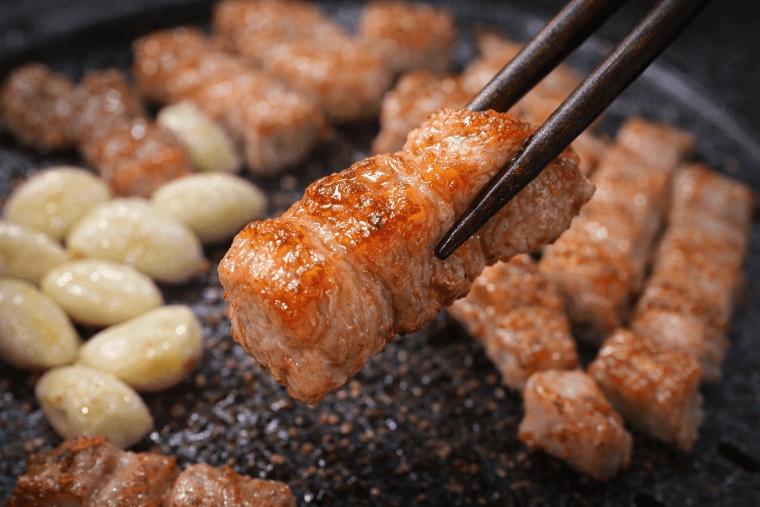 Best Korean BBQ in Jongno Myeongseokjip crispy pork belly Ikseon-dong Seoul