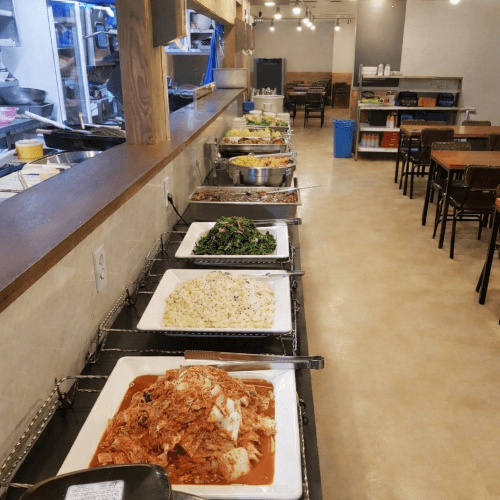 local office workers korean lunch buffet restaurant jeonju bapcha jongno