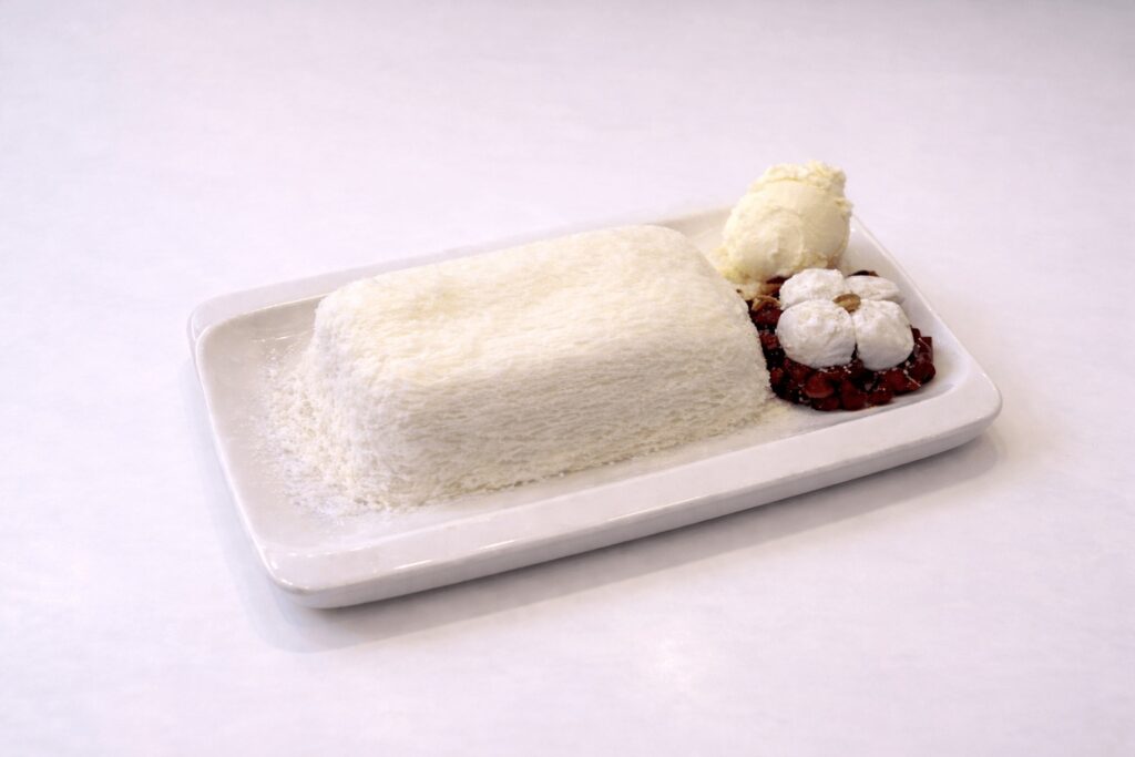 Korean siltaerae bingsu cotton thread shaved ice dessert in Insadong Seoul