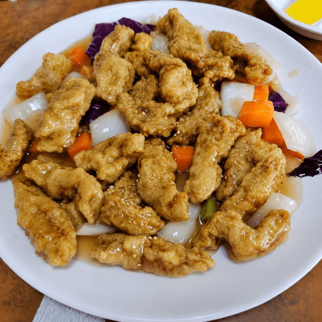 Korean Sweet and Sour Pork (Tangsuyuk) at Donghaeru Chinese Restaurant in Jongno Seoul