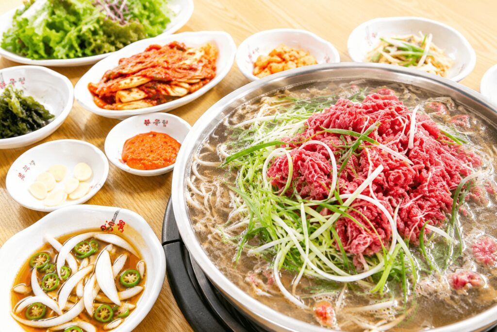 Bulgogi set with side dishes at Dongdaemun restaurant